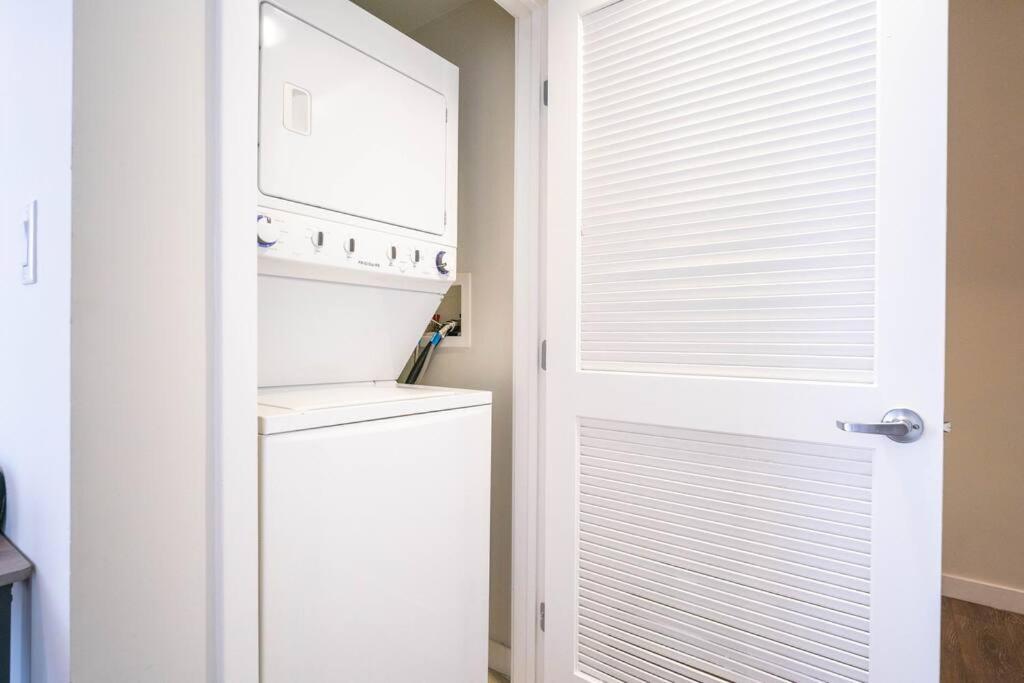 June Specials- Suite Spot Dtla- Free Parking For One Car! ลอสแอนเจลิส ภายนอก รูปภาพ